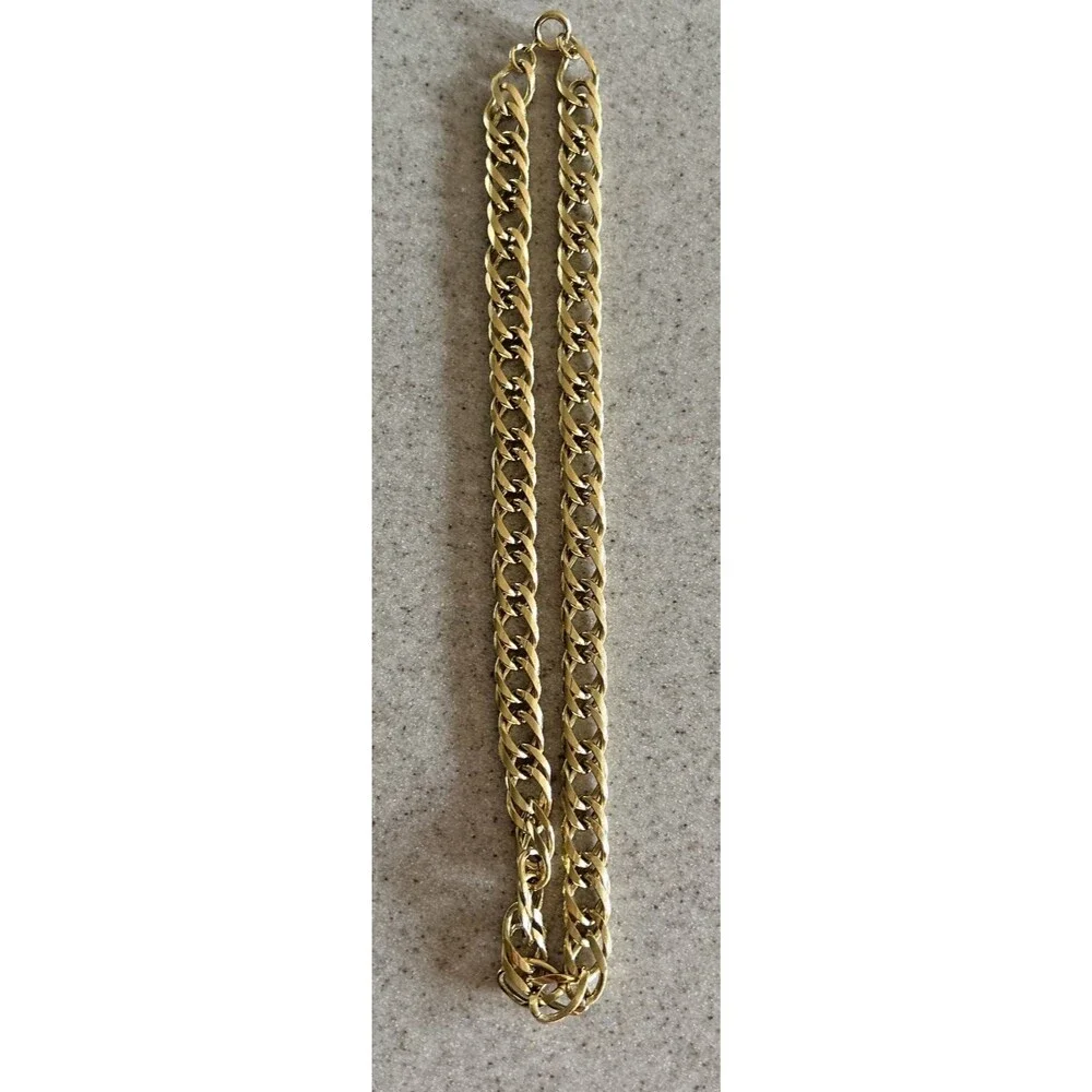 Vintage Gold Tone Chunky 18